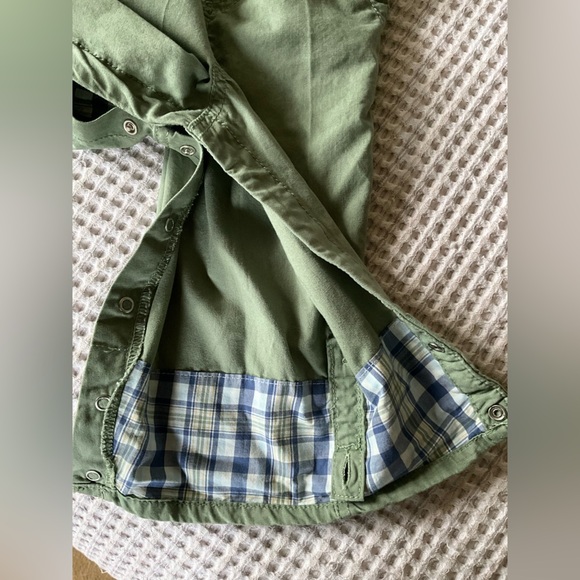 NWOT 2 piece set Oshkosh Overalls + Button Down bodysuit shirt, 18 mo, MSRP $70 - Picture 11 of 15